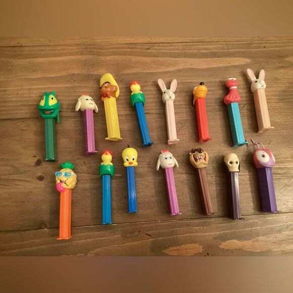MISC Y2K PEZ DISPENSER LOT of 15 PCS - Picture 1 of 1